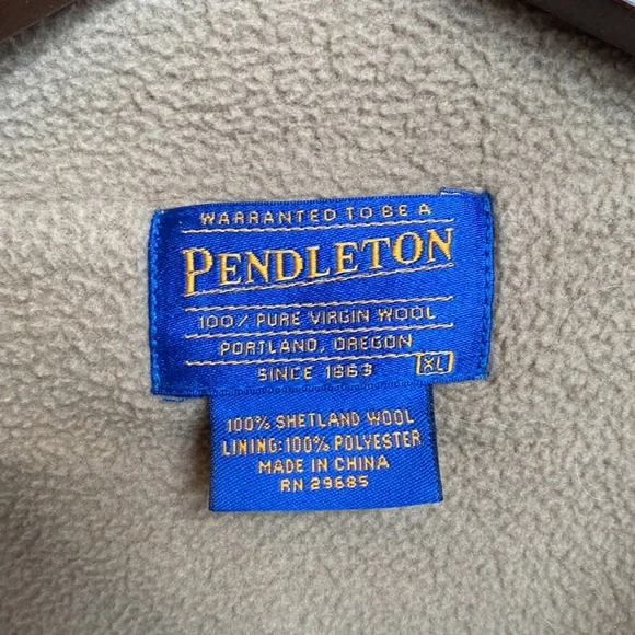Pendleton wool vest - Picture 4 of 8